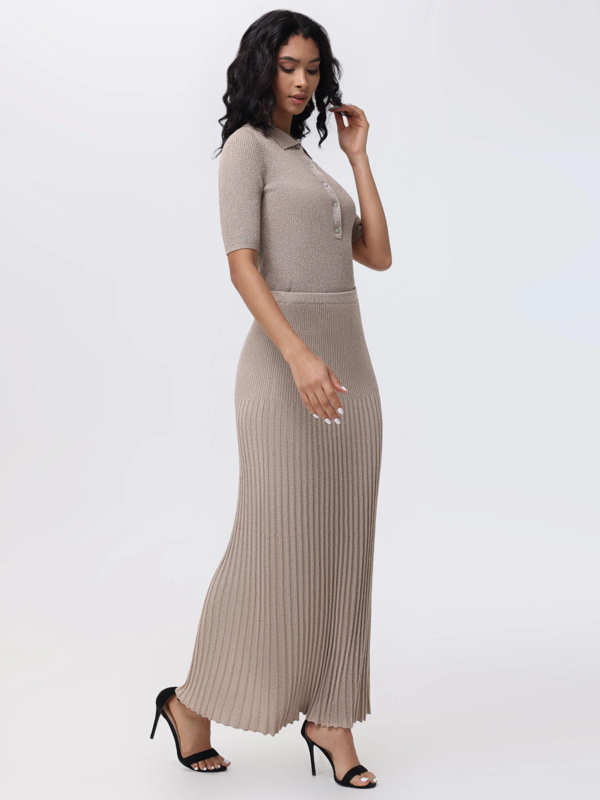Eloise:  Metallic Maxi Pleated Skirt - Image 4